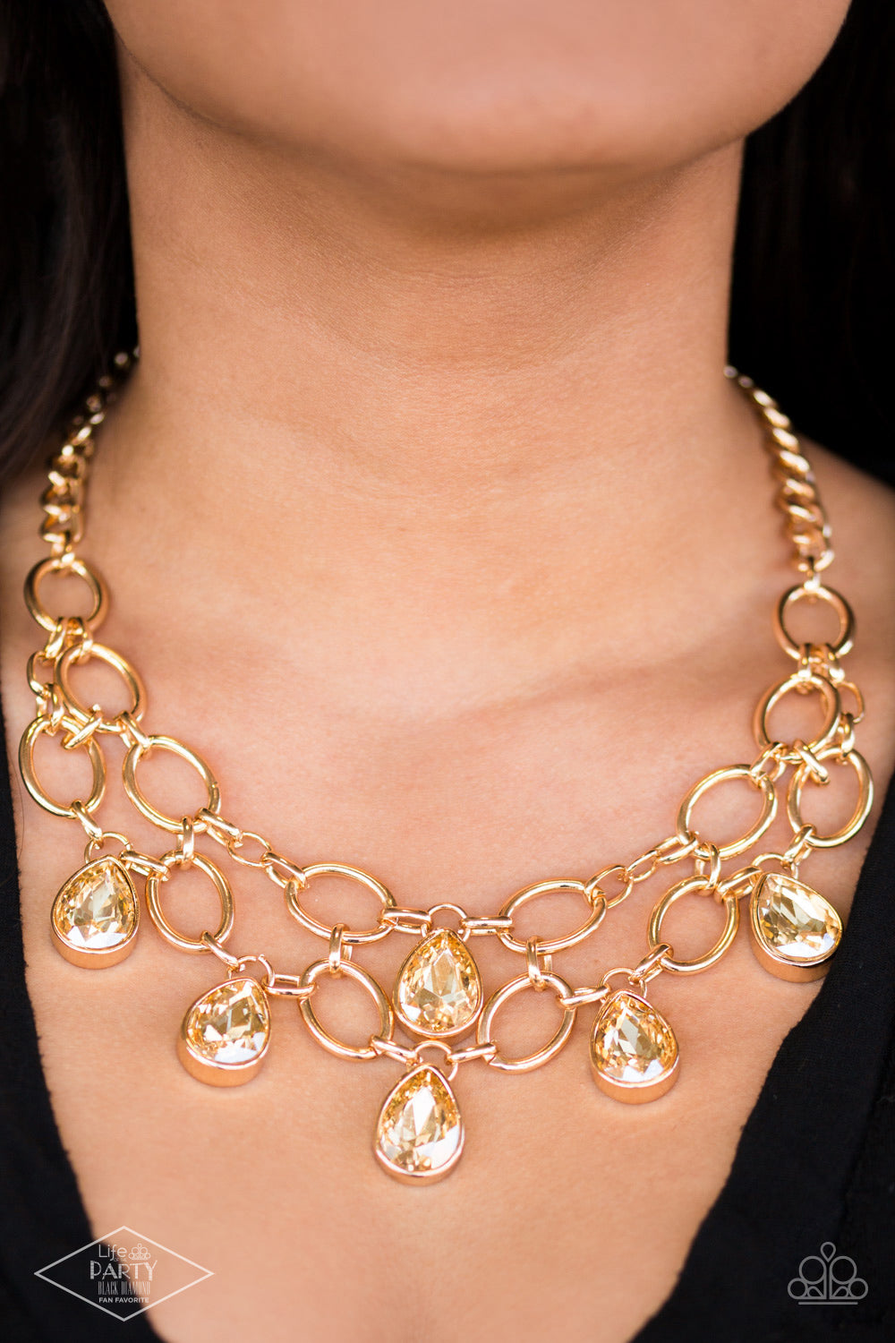 Paparazzi Show-Stopping Shimmer - Gold Necklace