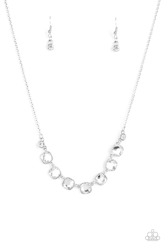 Paparazzi Deluxe Luxe - White Necklace