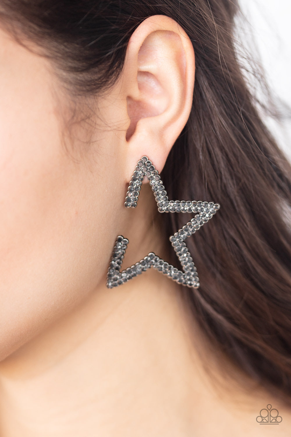 Paparazzi Star Player - Silver Earrings