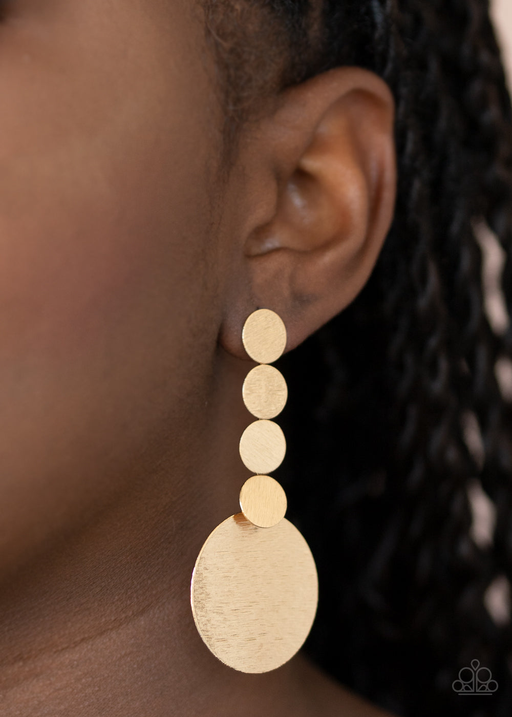 Paparazzi Idolized Illumination - Gold Earrings